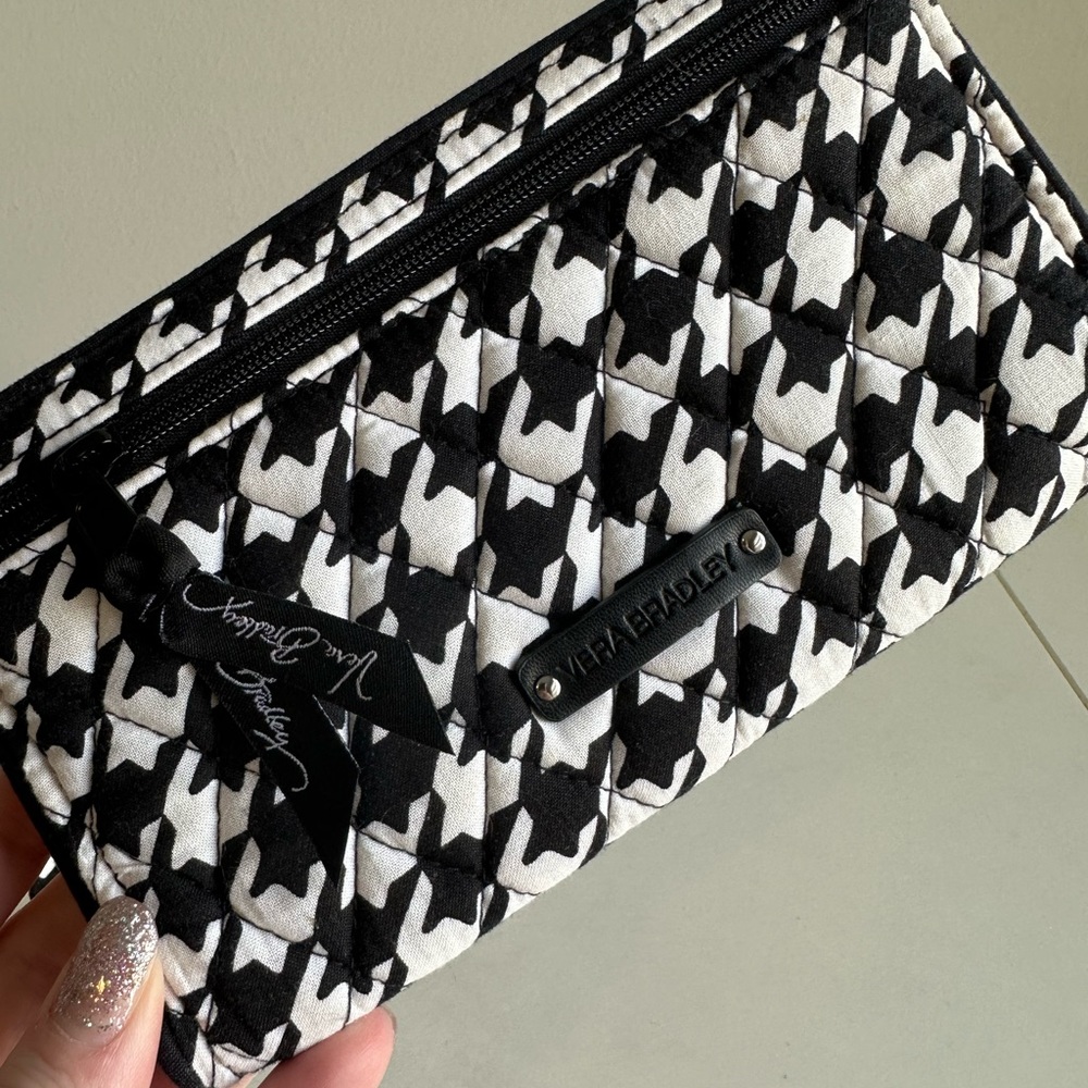 Vera Bradley Wallet - NWOT ♥️